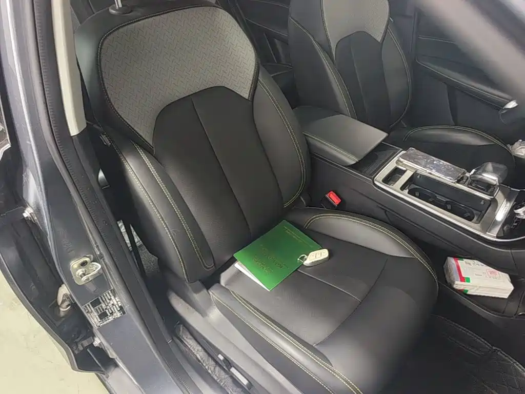Roewe RX5 New Energy — миниатюра 25