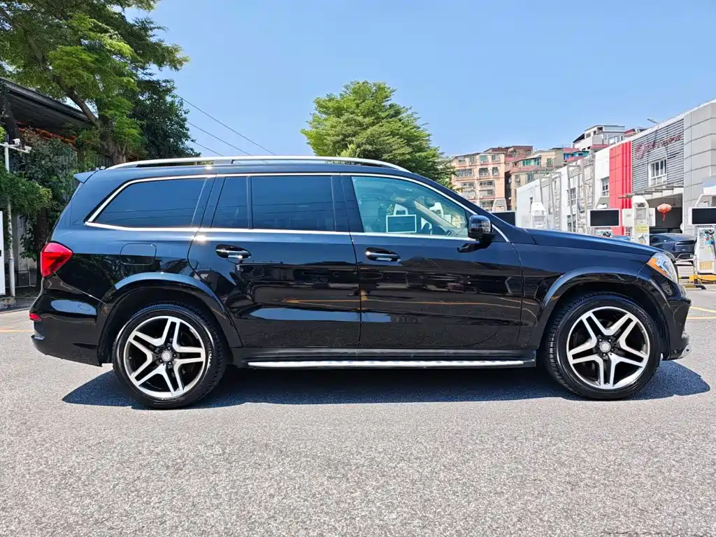 Mercedes-Benz GL-Class — миниатюра 4