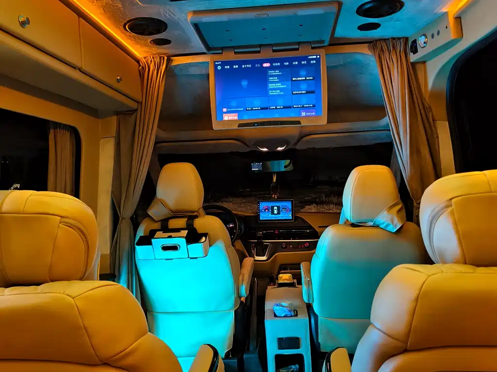 Maxus V90 2019 2.0T AT 7 мест