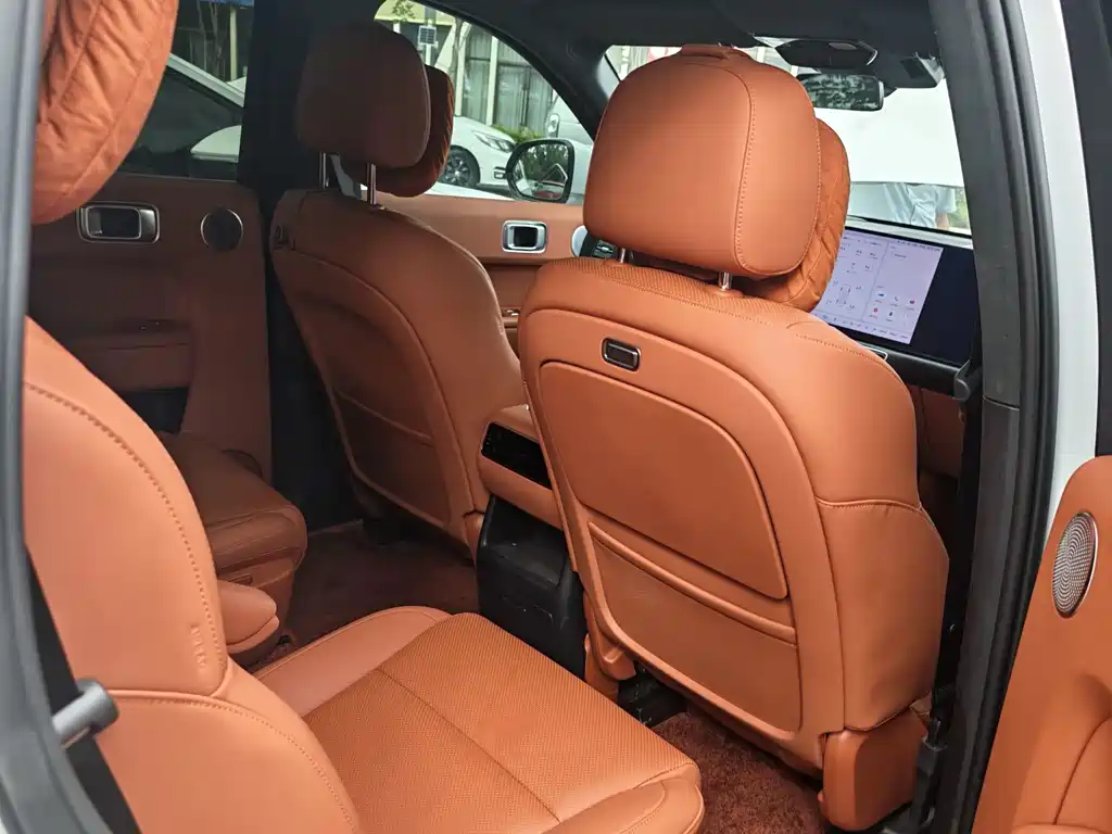 Li Auto Li L8 — миниатюра 4