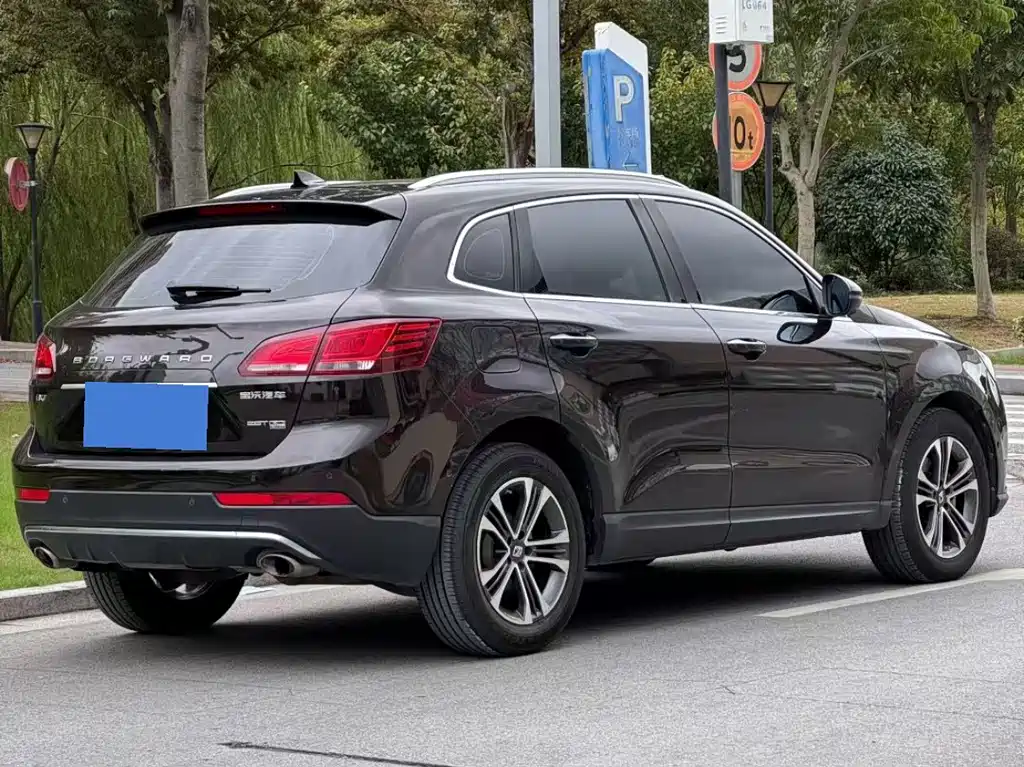 Borgward BX7 — миниатюра 4