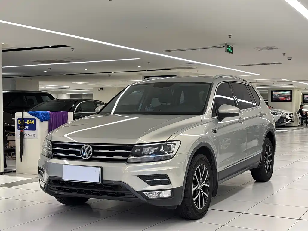 Volkswagen Tiguan L
