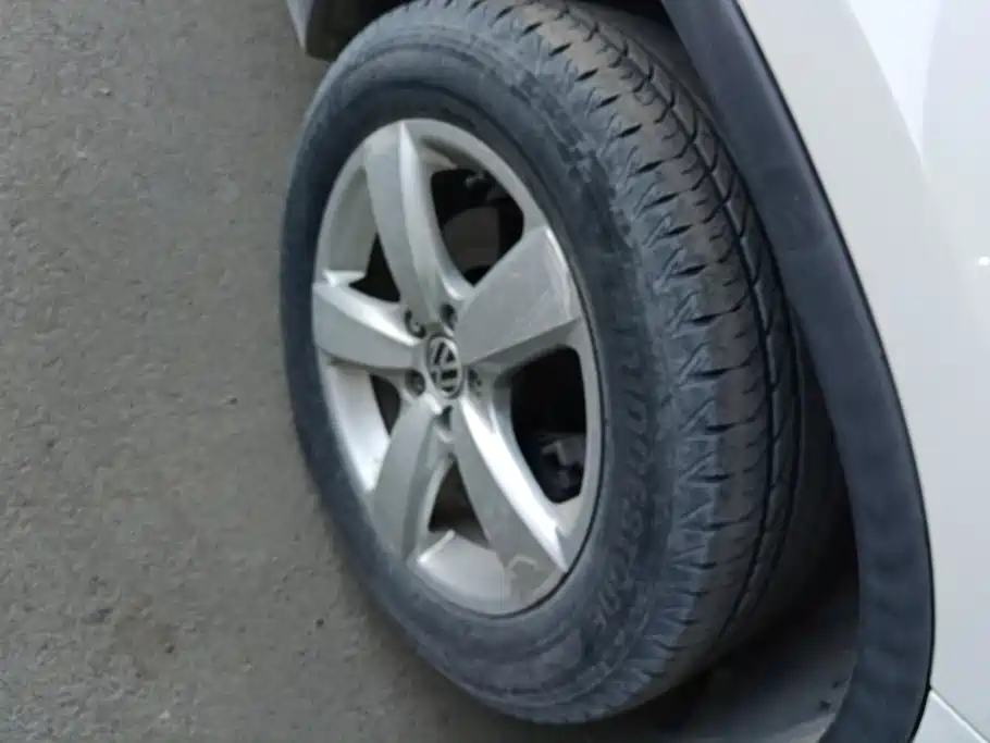 Volkswagen Tiguan — миниатюра 6