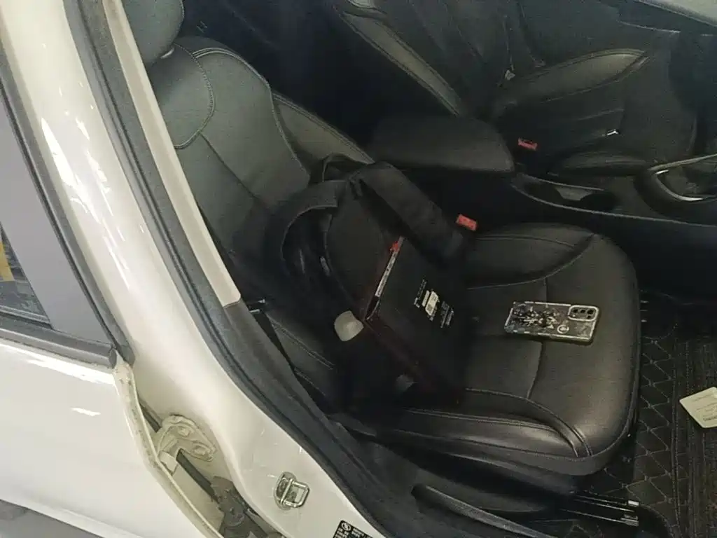 Buick Excelle — миниатюра 25