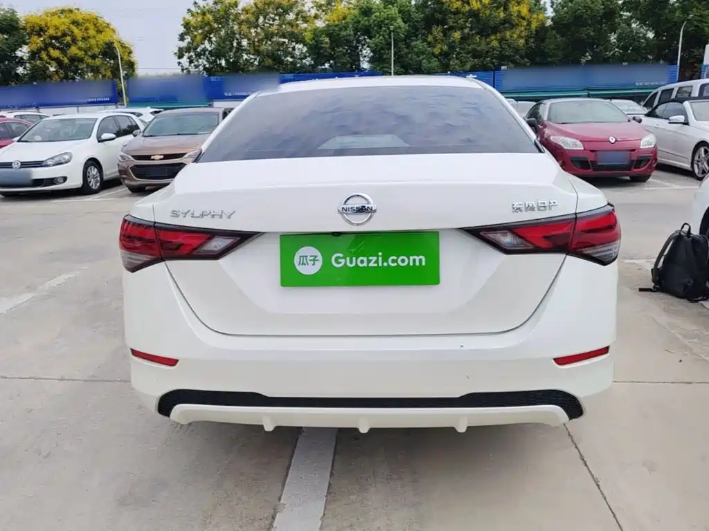 Nissan Sylphy — миниатюра 6