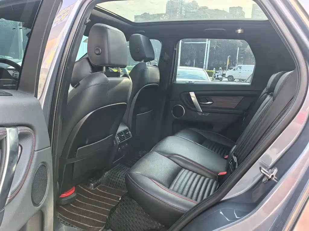 Land Rover Discovery Sport — миниатюра 9
