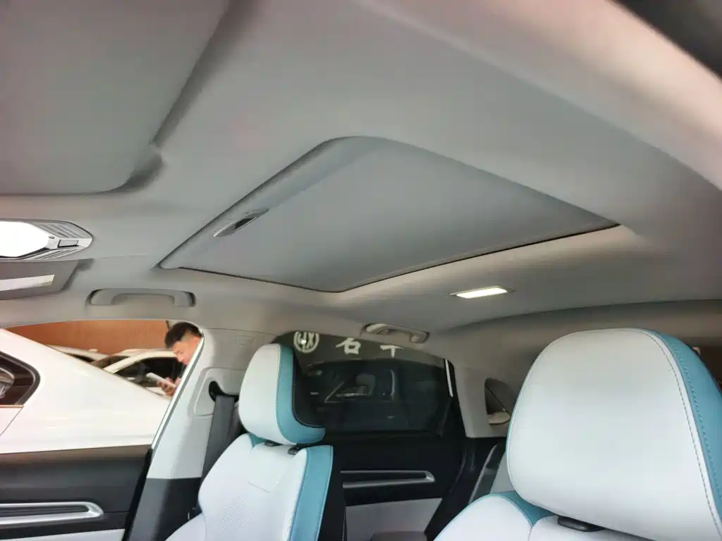 Geely Emgrand — миниатюра 18