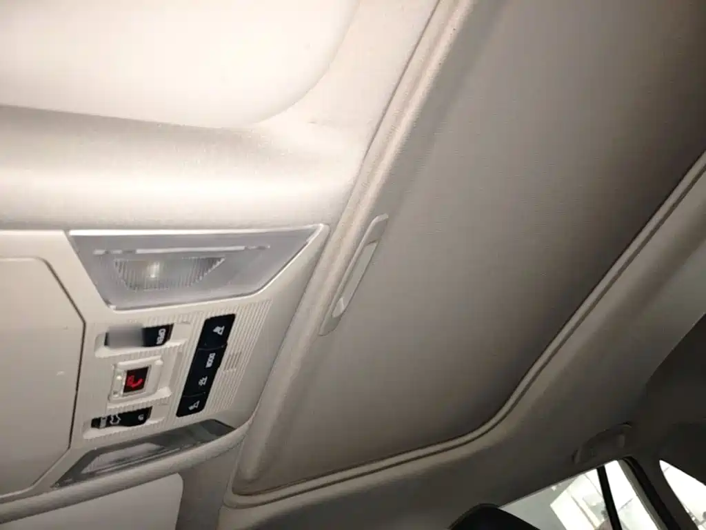 Toyota RAV4 — миниатюра 18