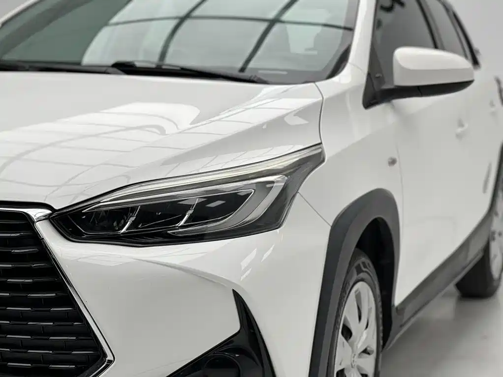 Toyota Yaris L — миниатюра 4