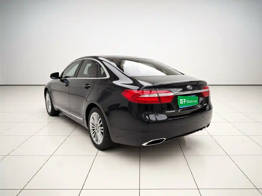 Ford Taurus — миниатюра 3