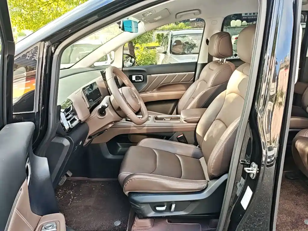 Wuling Звездный свет 730 Новая энергия — миниатюра 15