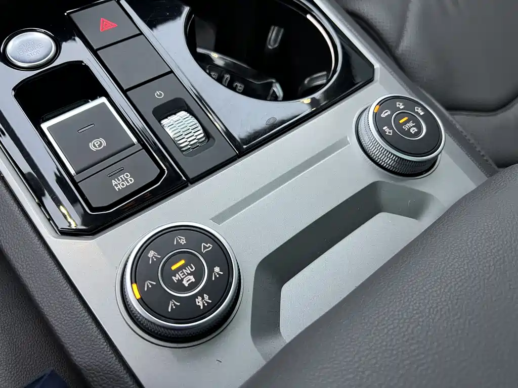 Volkswagen Touareg 2021 2.0TSI