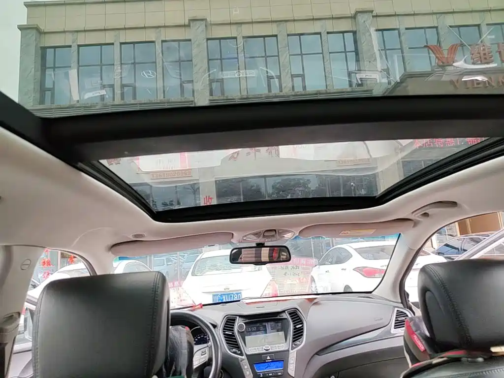 Hyundai Santa Fe — миниатюра 18