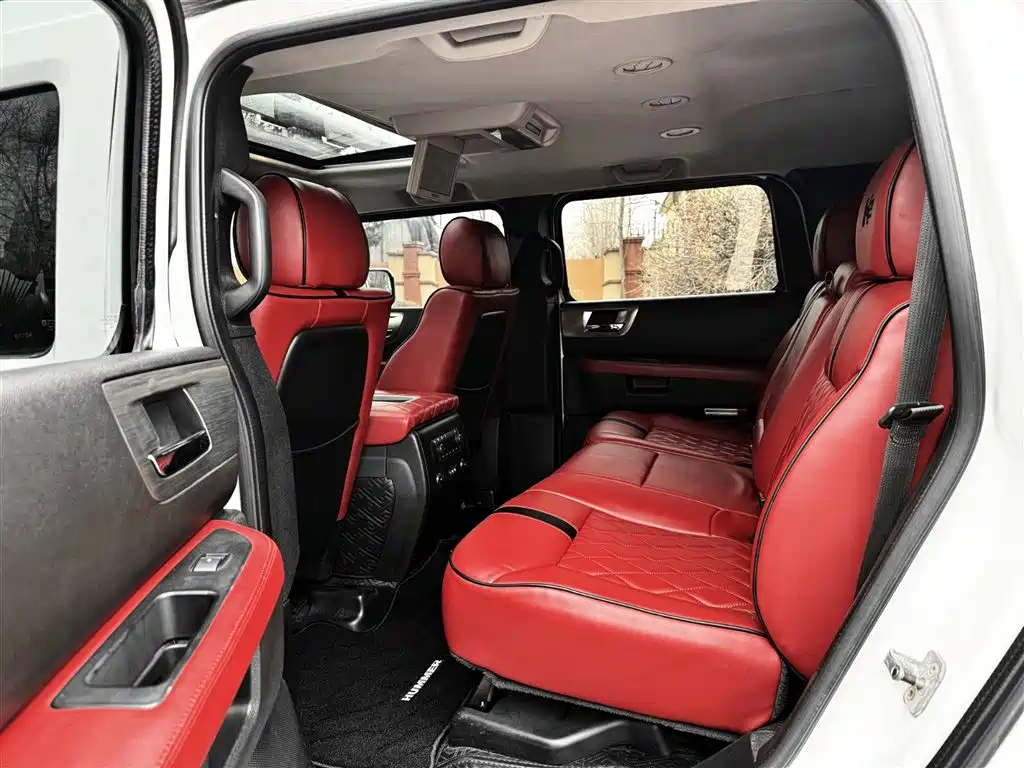 Hummer H2 2010 6.2T AT