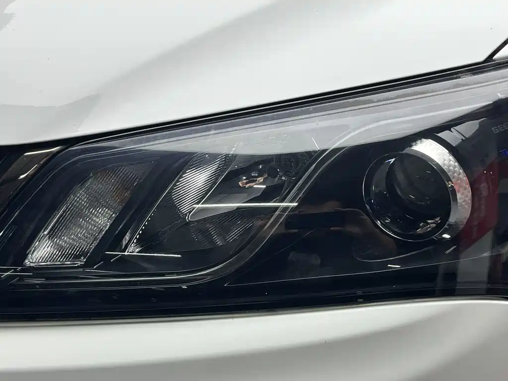 Geely Emgrand — миниатюра 8