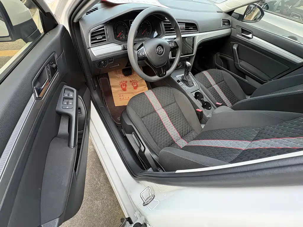 Volkswagen Lamando — миниатюра 4
