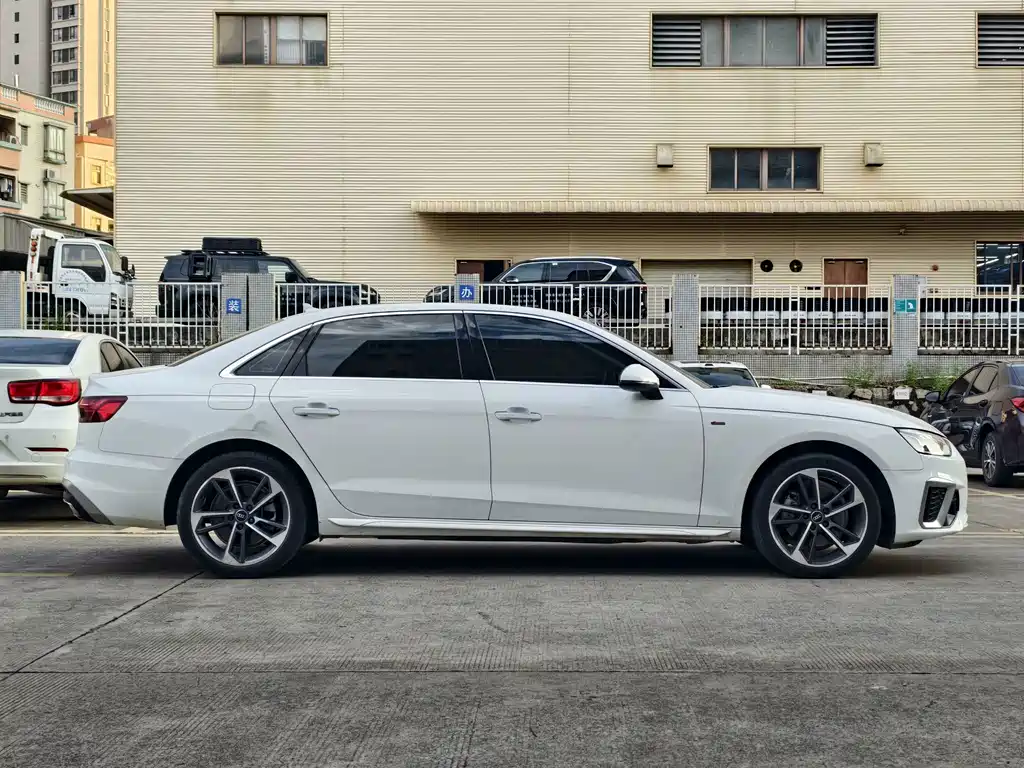 Audi A4L — миниатюра 3