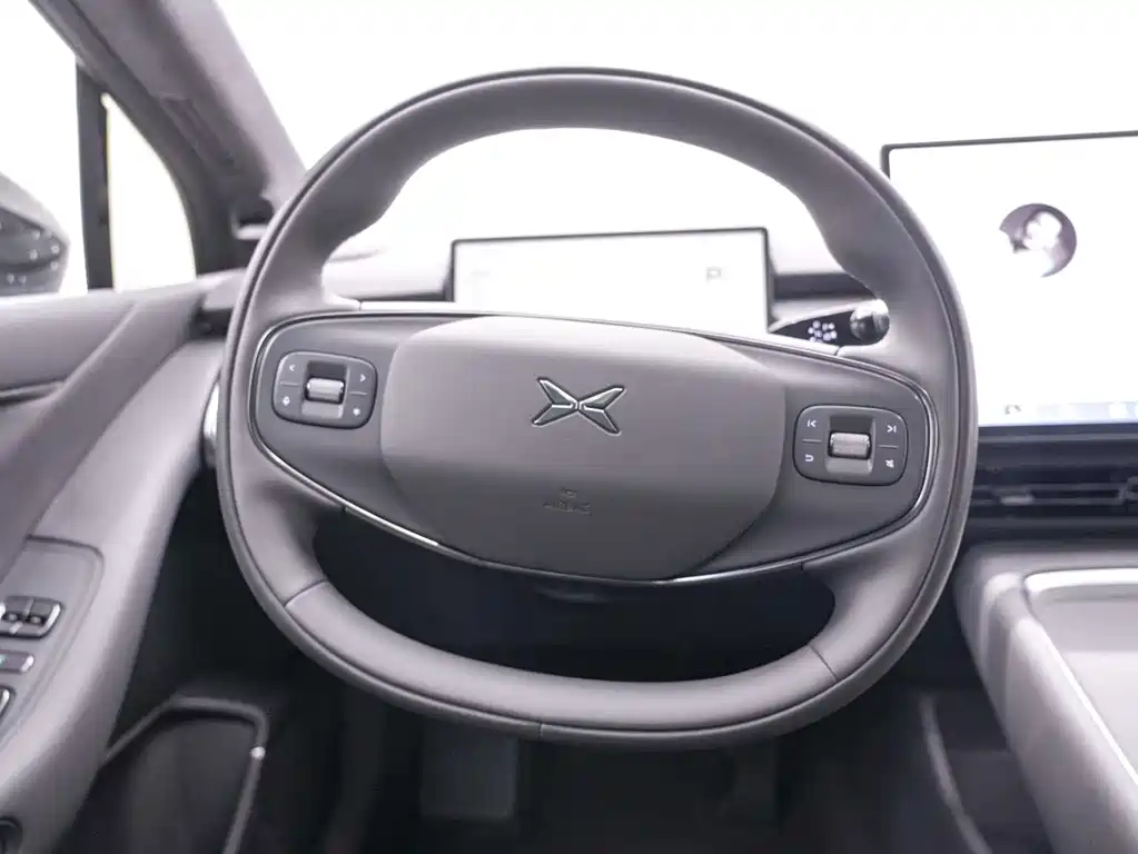 XPeng P7+ — миниатюра 11