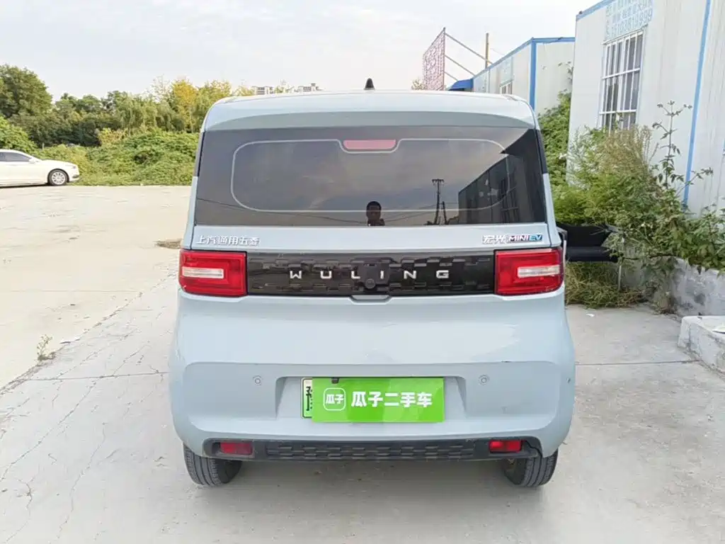 Wuling MINIEV — миниатюра 6