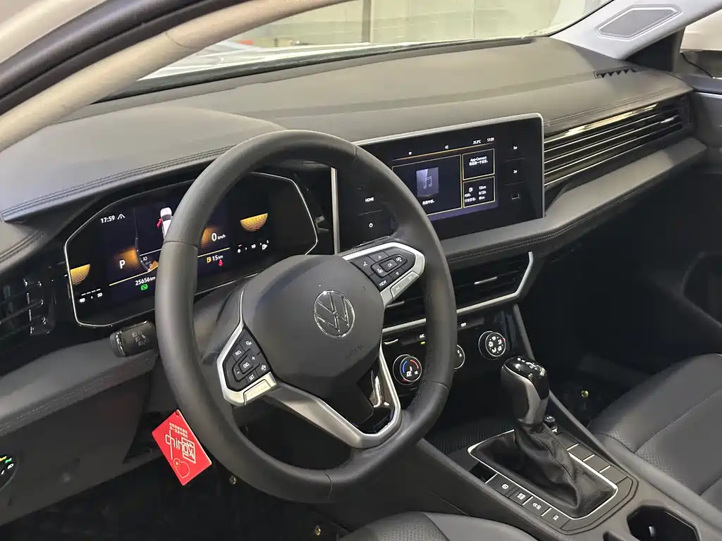 Volkswagen Sagitar — миниатюра 7