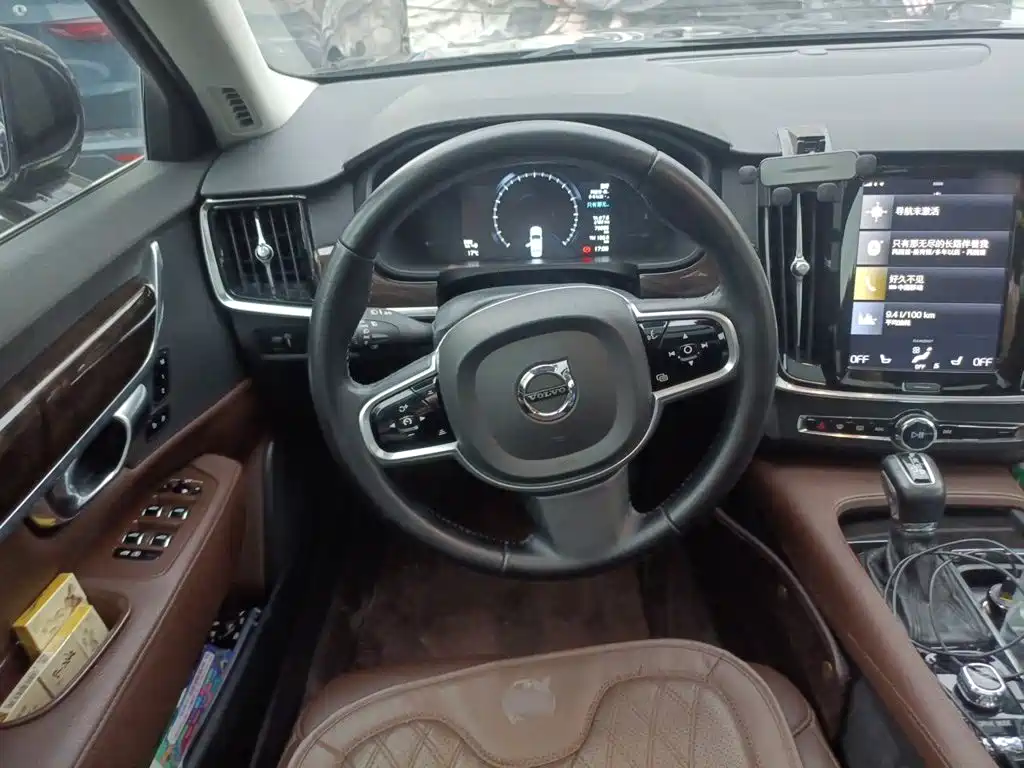 Volvo S90 — миниатюра 3
