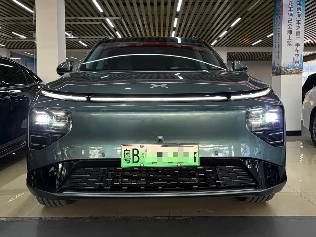 XPeng G9 — миниатюра 2