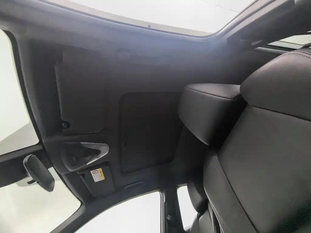 Toyota C-HR EV — миниатюра 14
