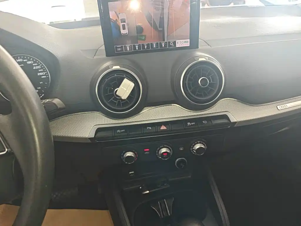 Audi Q2L — миниатюра 13