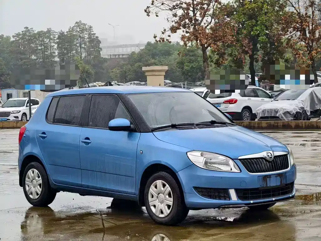 Skoda Fabia — миниатюра 3