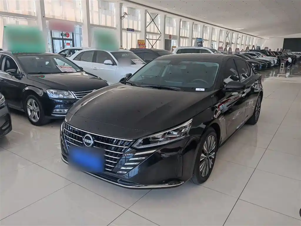Nissan Teana 2024