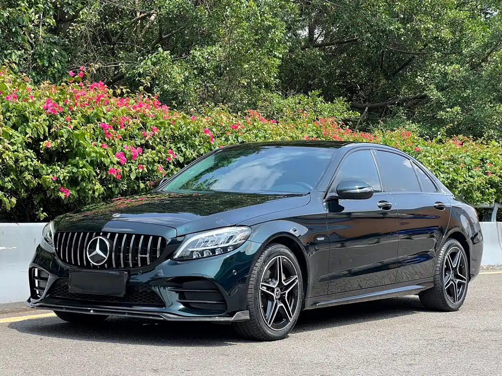Mercedes-Benz C-Class 2021