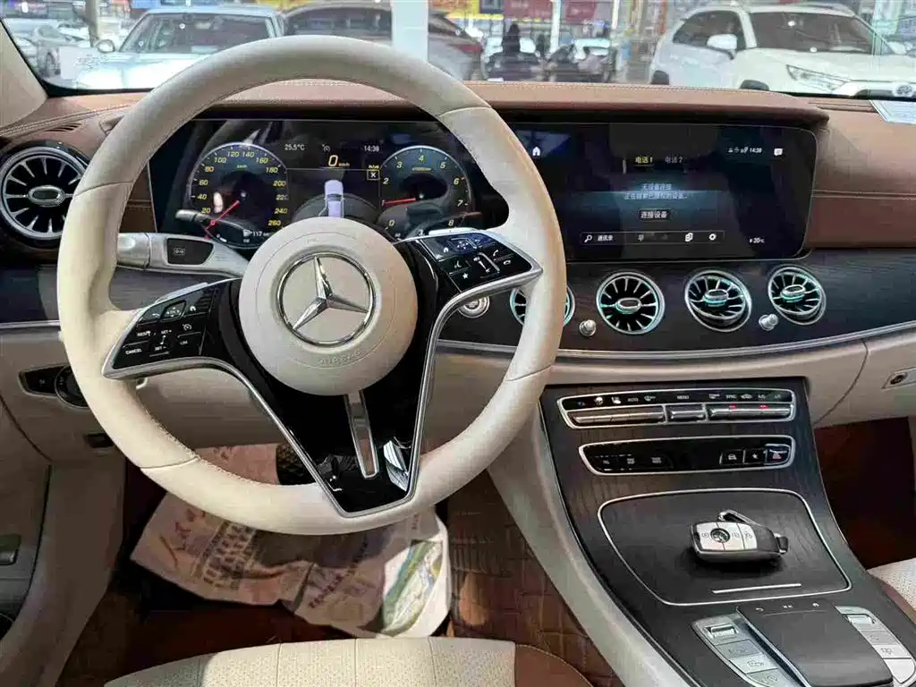 MERCEDES-BENZ E CLASS