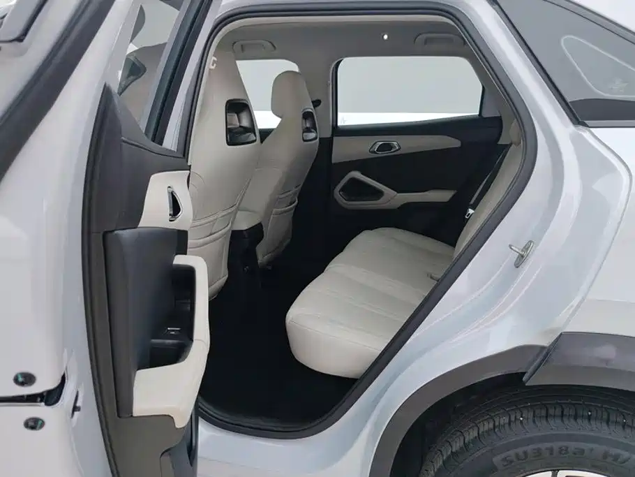 BYD Yuan UP — миниатюра 11