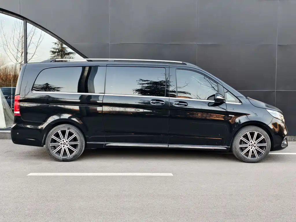 MERCEDES-BENZ V CLASS