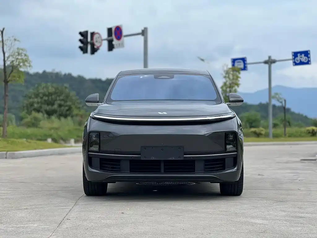 Li Auto Li L8 — миниатюра 4