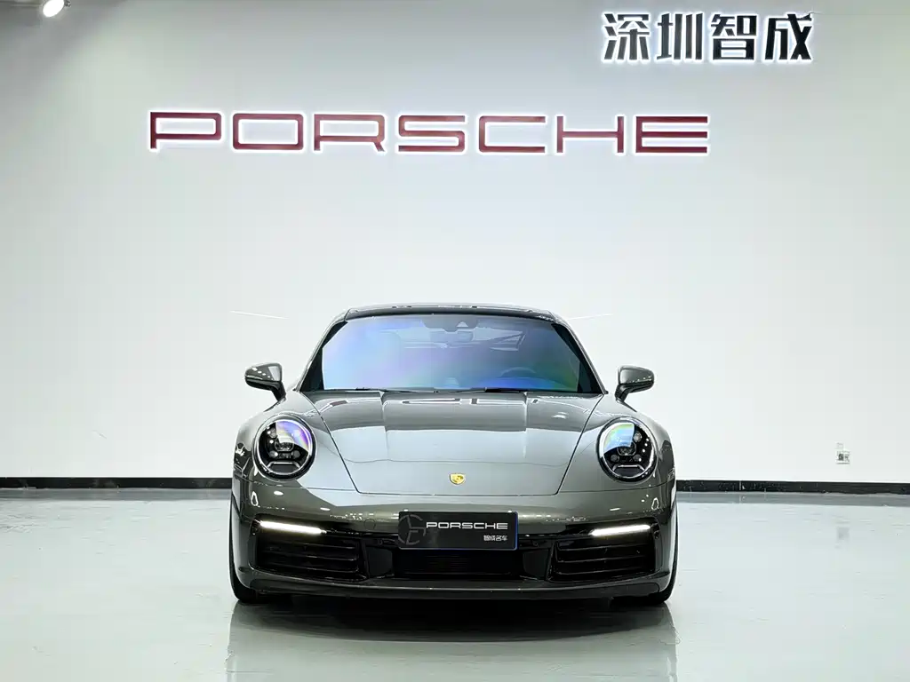 PORSCHE 911