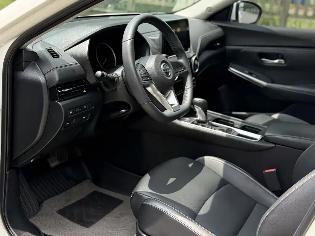 Nissan Sylphy 2021 1.6L XL CVT Enjoy