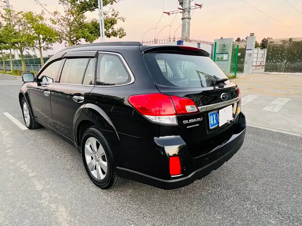 Subaru Outback — миниатюра 5