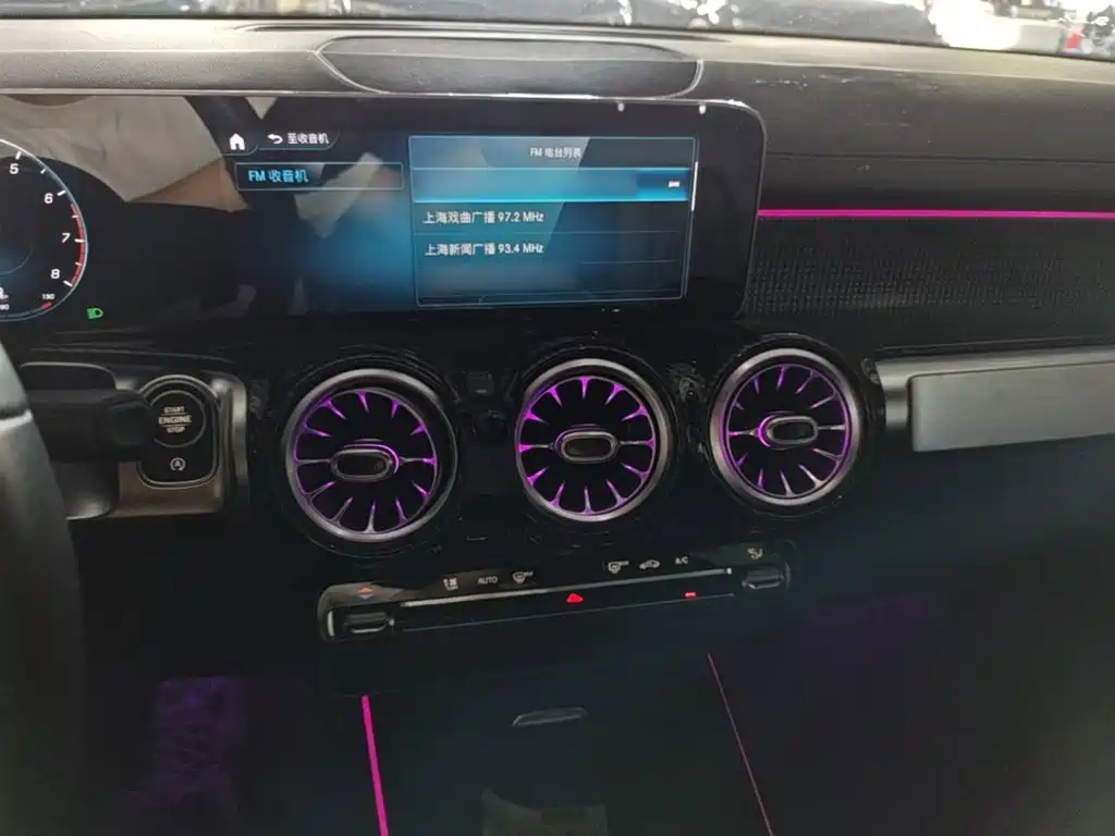 Mercedes-Benz GLB — миниатюра 6