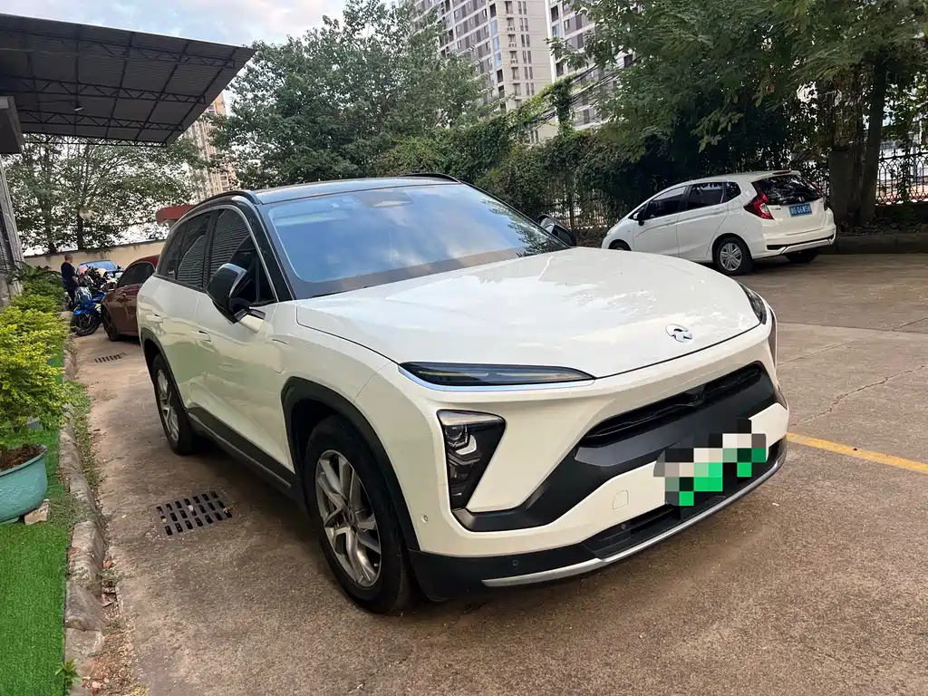 NIO ES6 — миниатюра 3