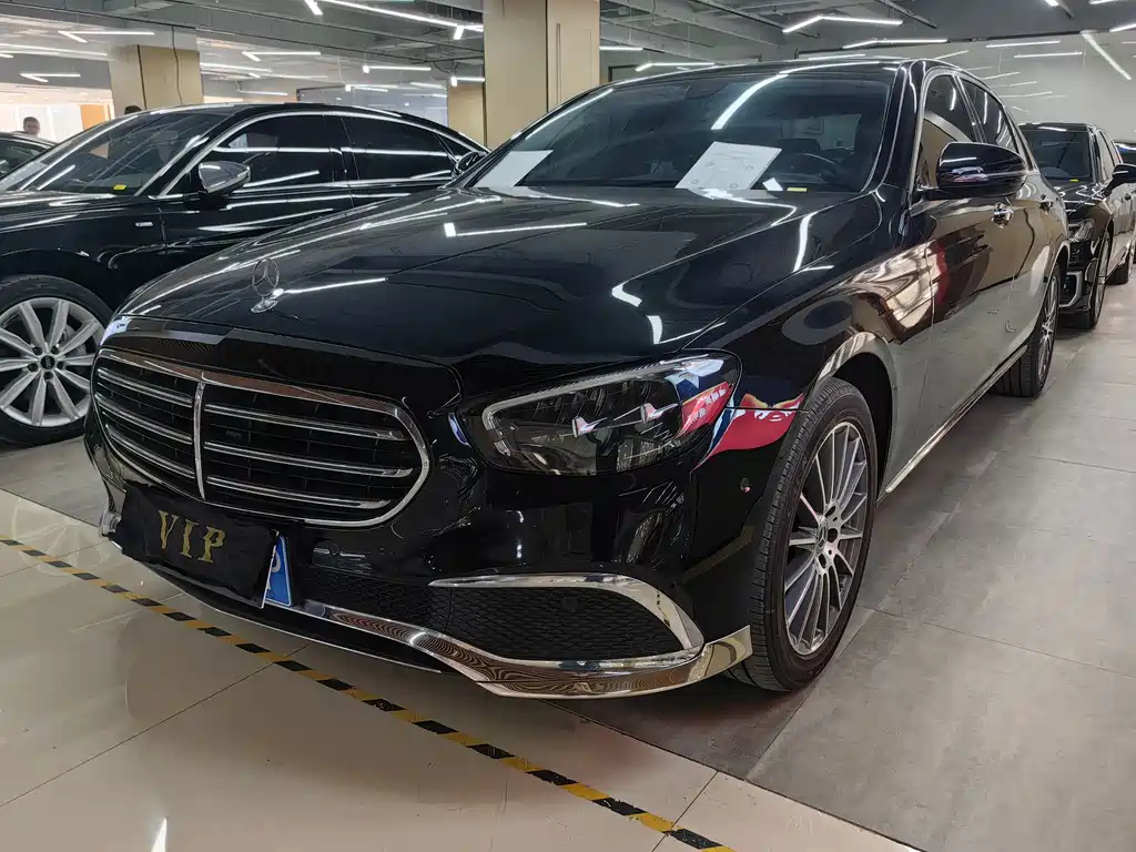 Mercedes-Benz E-Class 2022
