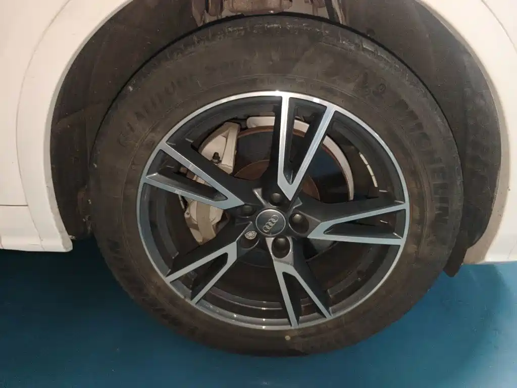 Audi Q5L — миниатюра 8