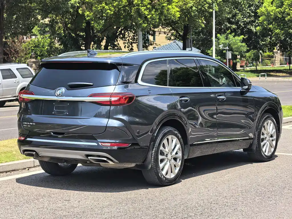 Buick Enclave — миниатюра 7