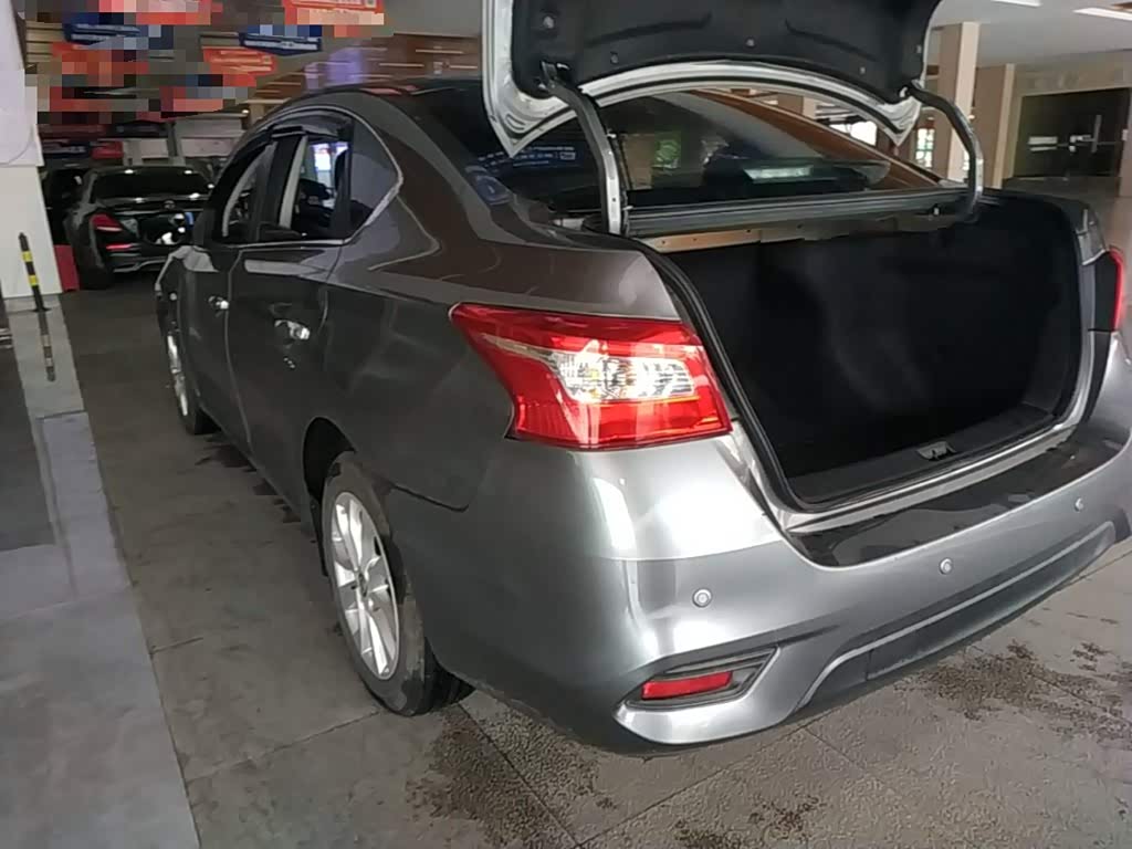 Nissan Sylphy 1.6 л 2023 г. Серебристо-серый, пробег 26200 км