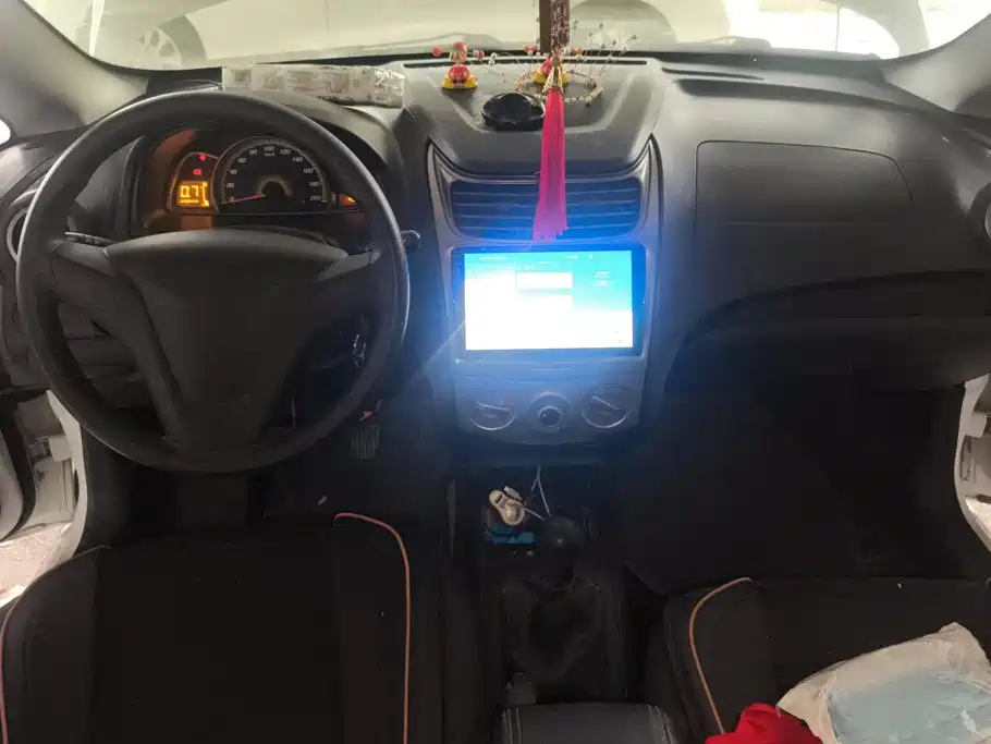 Chevrolet Sail — миниатюра 12