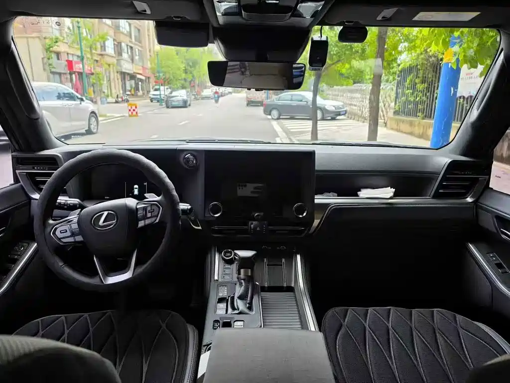 Lexus GX — миниатюра 7
