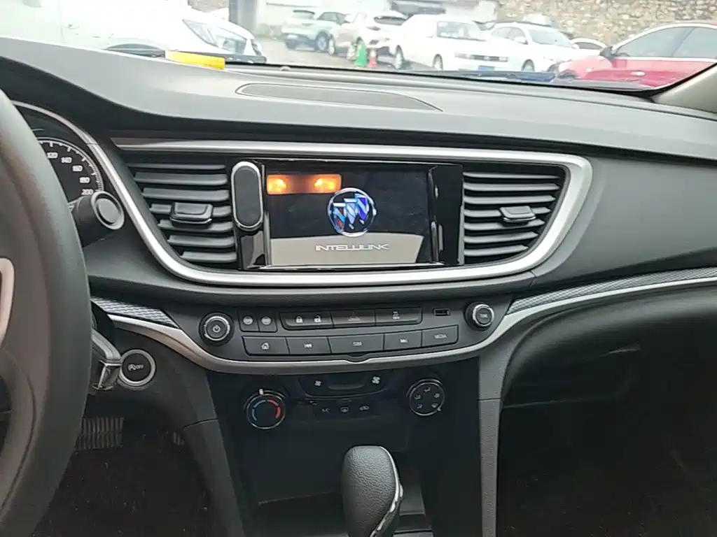 Buick Excelle — миниатюра 13