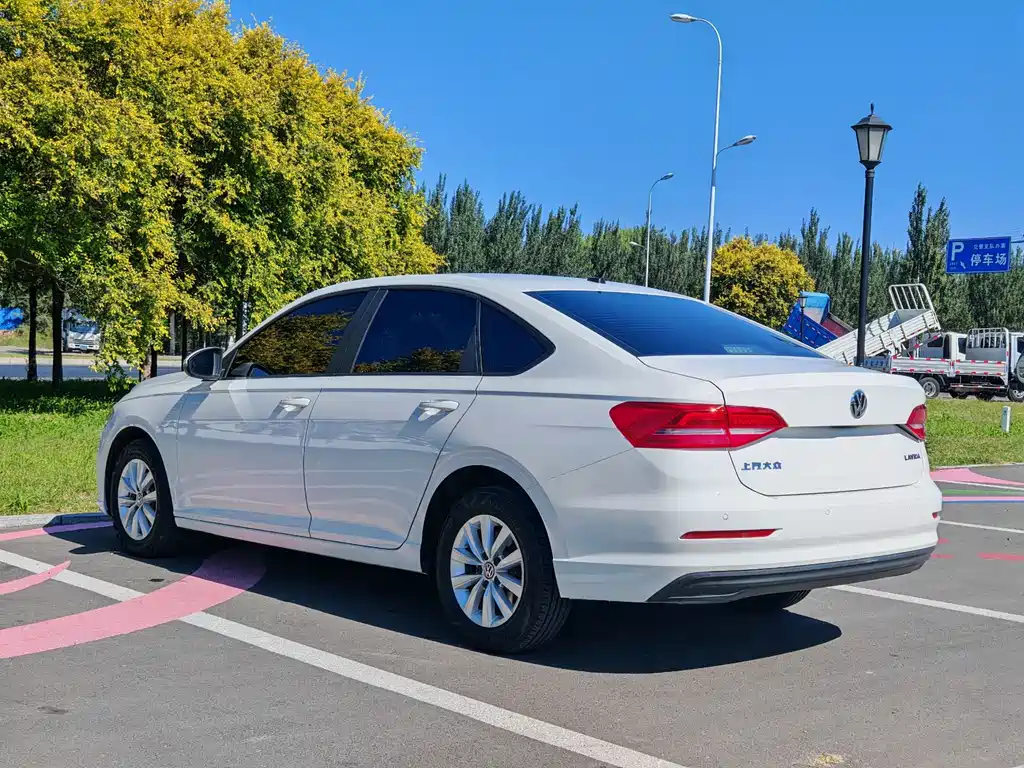 Volkswagen Lavida — миниатюра 4