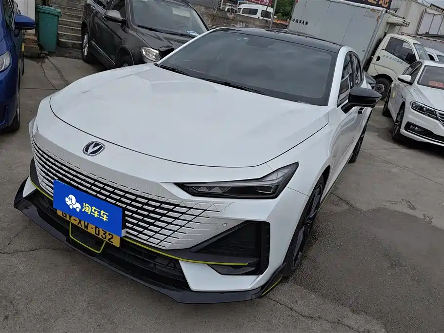 Changan UNI-V 2023