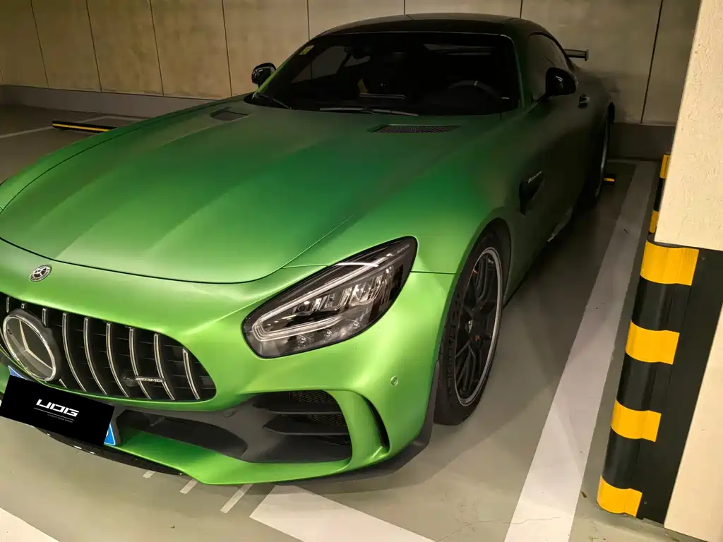 MERCEDES-BENZ AMG GT